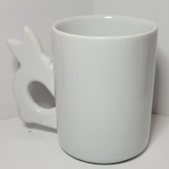 VINTAGE PETER RABBIT COFFEE MUG WITH RABBIT HANDLE 4" - Picture 2 of 6